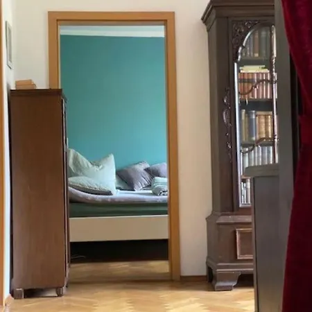 Geraeumiges 120m² Haus Mit Garten + Stellplatz Stralsund